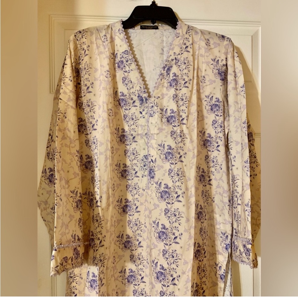 AGHA NOOR Floral Patterned Dress with Blue Accents - Picture 7 of 10
